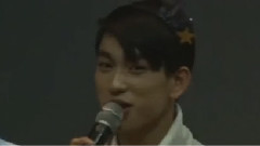 荣宰 & Jr. 唱歌