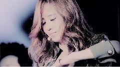 少女时代 - LOOKS LIKE Yuri