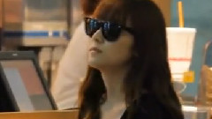少女时代 - Jessica In Incheon Intl Airport Cut2