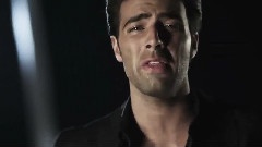 Mi Corazon Insiste