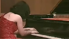 戏水