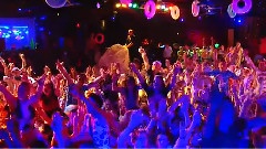 Mega Mousse Party
