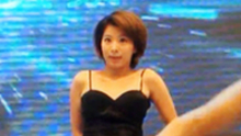  - 电玩展辣妹热舞