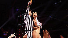Robin Thicke,Miley Cyrus - We Can't Stop