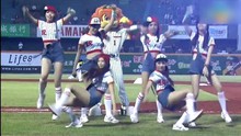 UniGirls 中场热舞表演