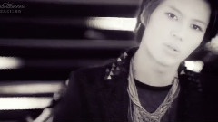 SHINee - DNA