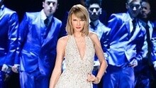 Out Of The Woods 1989世界巡演美国底特律站现场版 2015