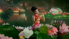 花开共月圆