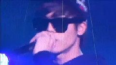 Solo Stage
