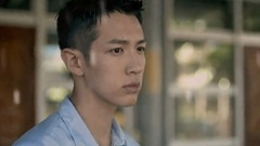 请比我爱她