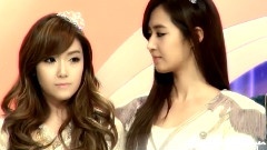 少女时代 - Deeper And Deeper Yuri & Jessica