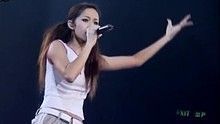 萧亚轩《突然想起你》 现场版