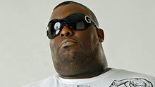 Big Ali - Big Ali ft. Dollarman - Hit The Floor