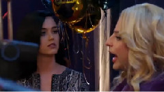Katy Perry - Kroll Show - PubLIZity - Liz G. On The Red Carpet